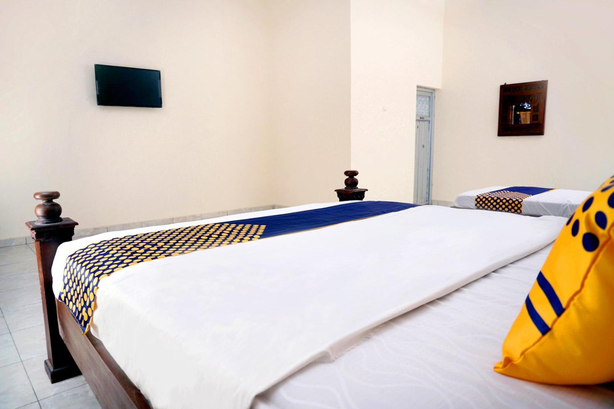 Spot On 2629 Duta Karimun Hotel Karimunjawa Luaran gambar